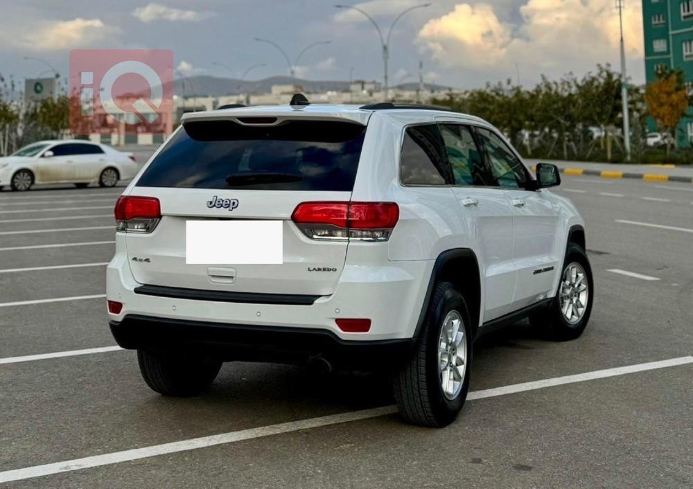 جيب جراند شيروكي